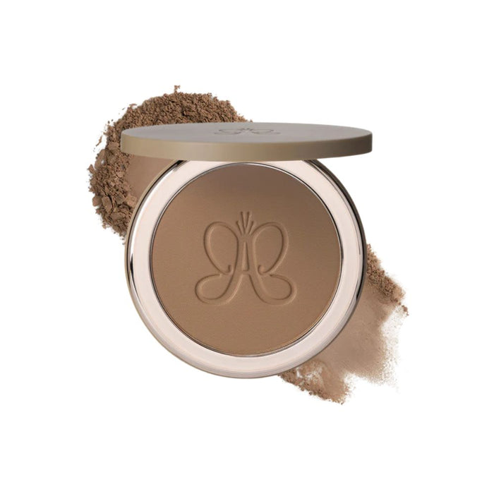Anastasia Beverly Hills Smooth Blur Bronzer - Golden Beach Glow. Open compact with swatch behind
