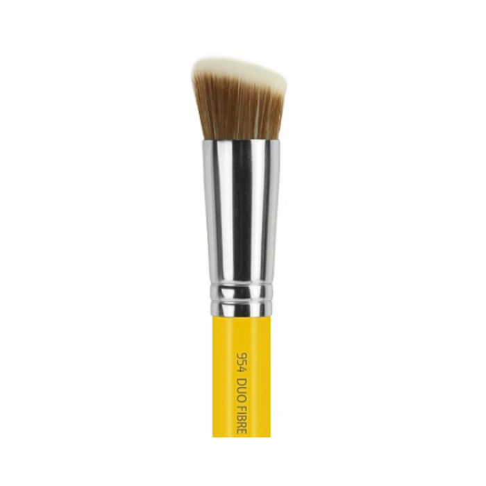 Bdellium Tools Studio Brush 954 Duo Fiber Slanted Kabuki close up