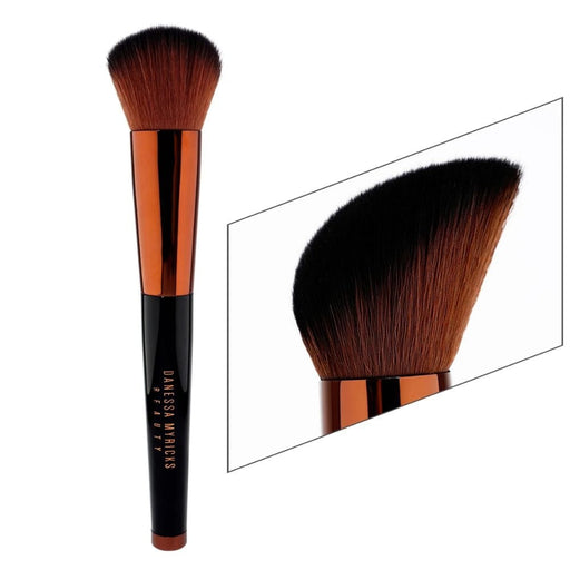 Danessa Myricks Yummy Face 1.0 All Over Complexion Brush and close up