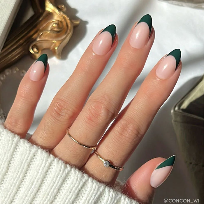 Glamnetic Press-On Nails Château styled on model hand