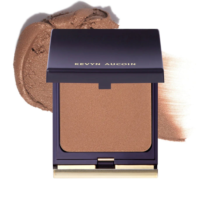 Kevyn Aucoin Sensual Skin Bronzer open compact Twilight with swatch behind