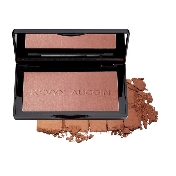 Kevyn Aucoin The Neo-Bronzer Dusk Medium with crushed powder swatch