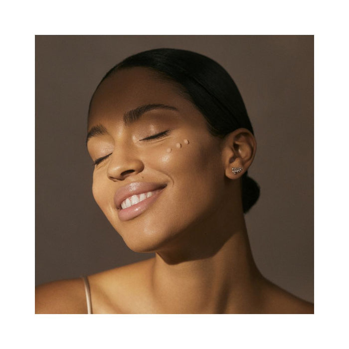 Natura Bisse Diamond Cocoon Sheer Eye dotted on model cheekbone