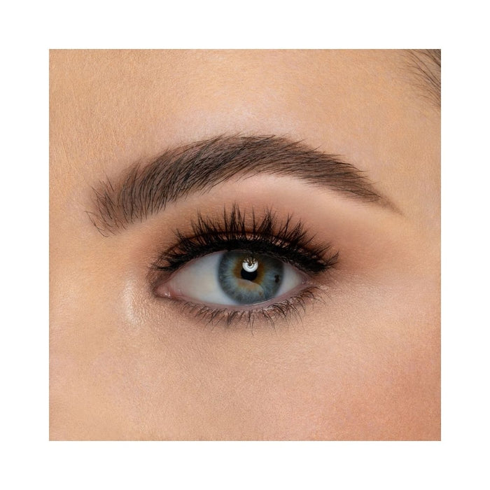 House Of Lashes Sadie Mini Lashes Close up 