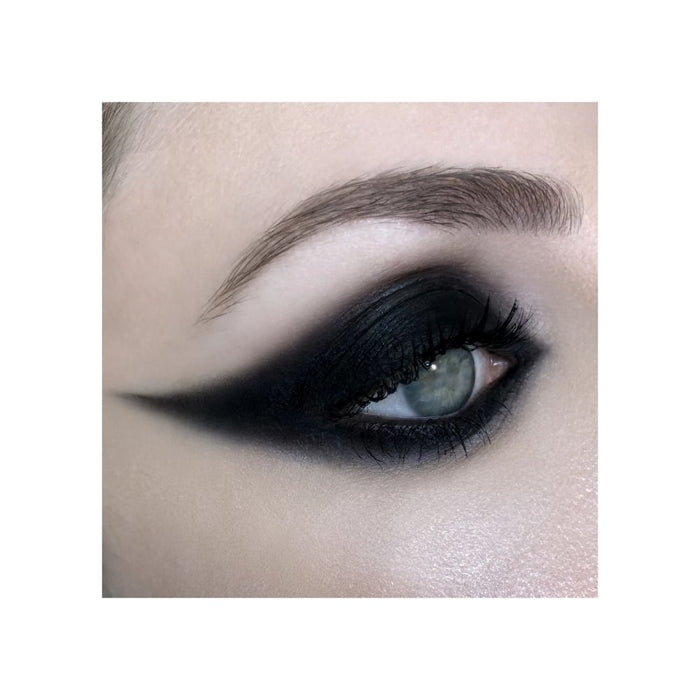 Rituel de Fille The Black Orb Enigmatic Eyeliner: Abyss Example 2